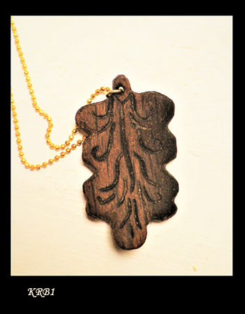 Pendentif Feuille de ch&ecirc;ne